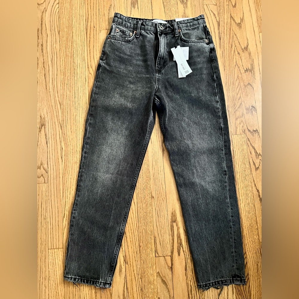 ZARA jeans in The 90s Mom Fit style